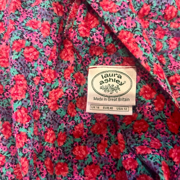 Vintage Laura Ashley Dress Excellent Condition Floral Pleats Puff Sleeve Bow - Picture 6 of 6